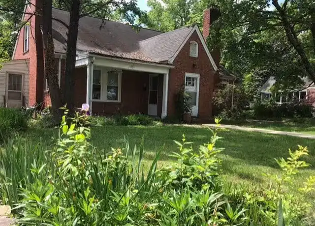 Property at 815 W Johnson St, Raleigh, NC, 27605, 2 beds, 1 bath, [object Object]