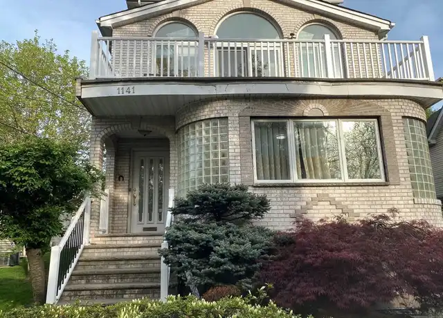 Property at 1141 Queen Anne Rd Unit 1, Teaneck, NJ, 07666, 4 beds, 2 baths, [object Object]