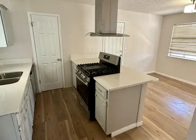 Property at 10457 McCormick Ln, El Paso, TX, 79924, 3 beds, 2 baths, [object Object]