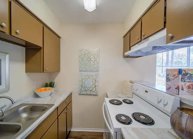 Property at Villas del Tesoro - 7963 Villa Cliff Dr, Dallas, TX, 75228, 1-2 bed, 1-2 bath, [object Object]