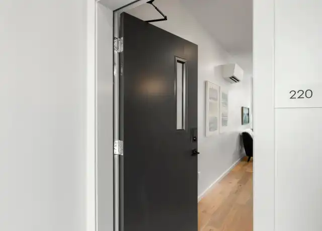 Property at 1350 N Watts St Unit 220, Portland, OR, 97217, 1 bed, 1 bath, [object Object]