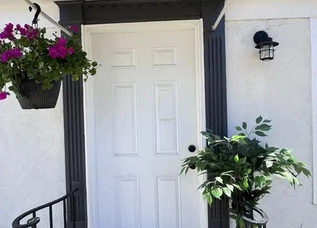Property at 618 W 6th St Unit 618, Long Beach, CA, 90802, 2 beds, 1 bath, [object Object]
