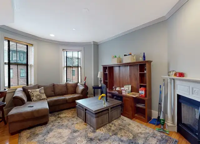Property at 97 E Brookline St Unit U3, Boston, MA, 02118, 2 beds, 1 bath, [object Object]