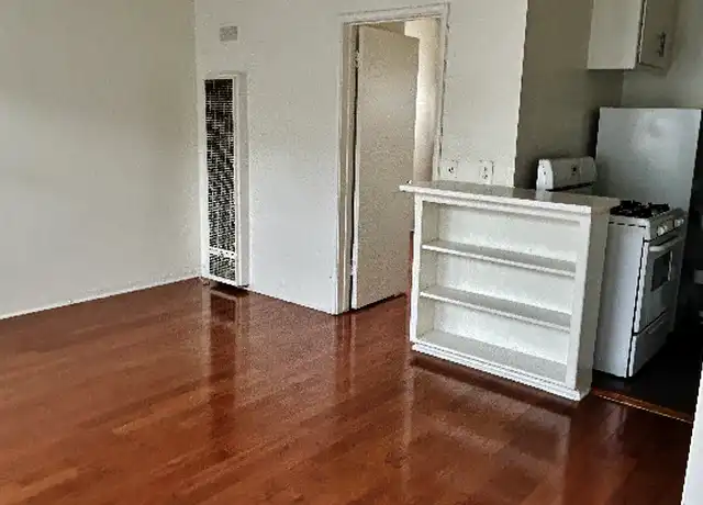 Property at 1909 Beachwood Dr Unit 118, Los Angeles, CA, 90068, 1 bed, 1 bath, [object Object]