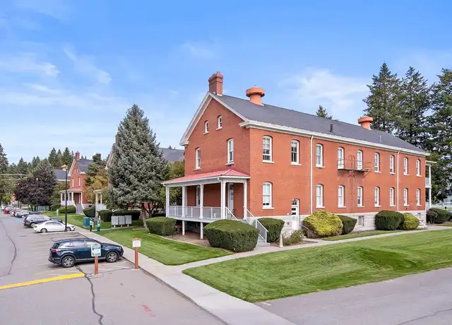 Property at Randolph Arms - 3915 W Randolph Rd, Spokane, WA, 99224, 1-2 bed, 1-2 bath, [object Object]