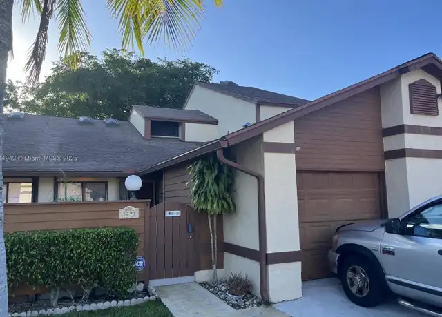 Property at 3791 Collinwood Ln Unit 3791, West Palm Beach, FL, 33406, 3 beds, 2 baths, [object Object]