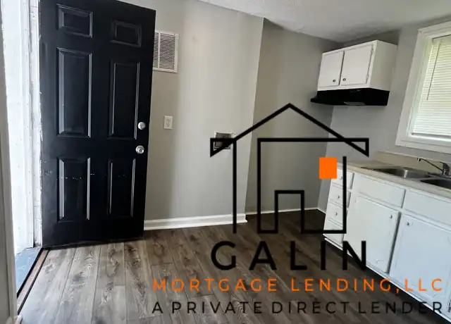 Property at 745 E Waldburg St, Savannah, GA, 31401, 2 beds, 1 bath, [object Object]