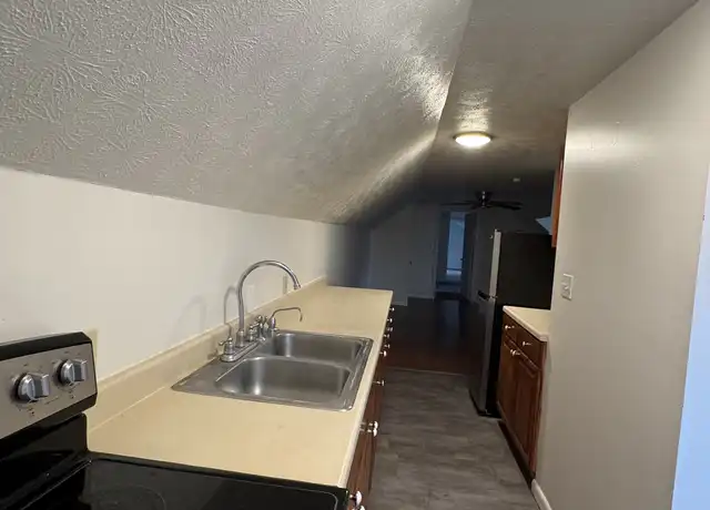 Property at 147 Georgetown Rd Unit D, Beaver Falls, PA, 15010, 1 bed, 1 bath, [object Object]