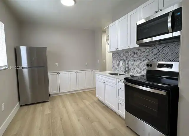 Property at 2960 W Flagler St Unit 11, Miami, FL, 33135, 1 bed, 1 bath, [object Object]