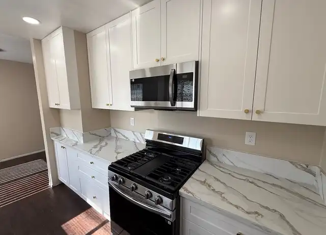 Property at 256 Euclid Pl Unit B, Upland, CA, 91786, 2 beds, 1.5 baths, [object Object]