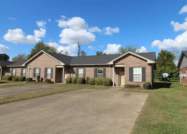 Property at 149 Bruce View Cir, Hopkinsville, KY, 42240, 2 beds, 2 baths, [object Object]