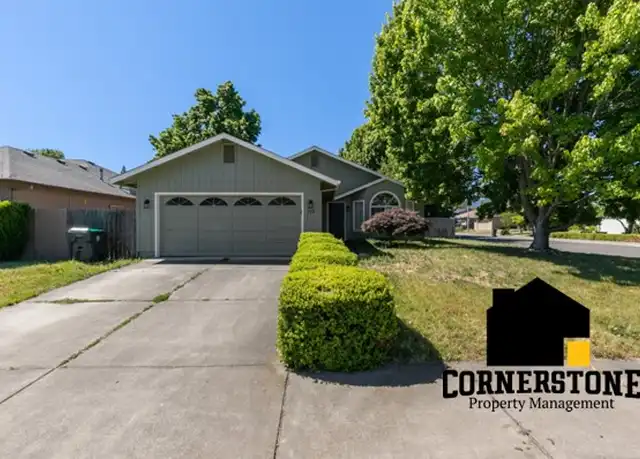 Property at 725 Aspen St, Medford, OR, 97501, 3 beds, 2 baths, [object Object]