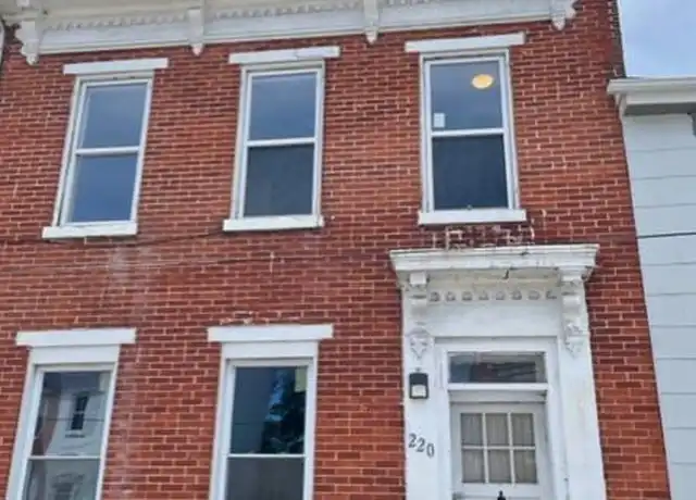 Property at 220 W College Ave Unit 3RD, York, PA, 17401, 1 bed, 1 bath, [object Object]