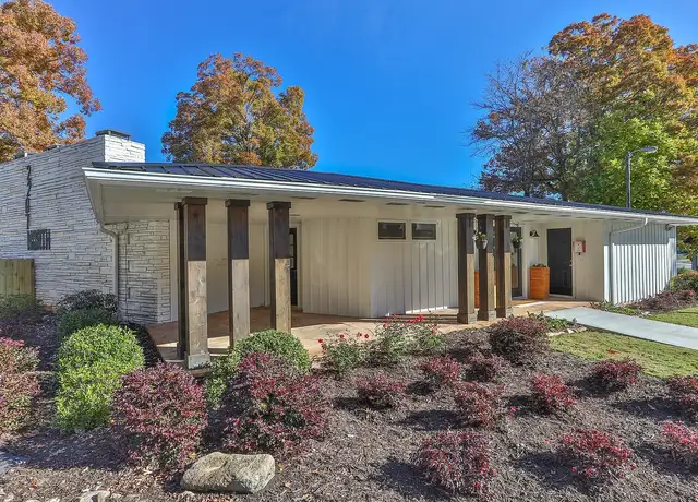 Photo of 2207 Wade Hampton Blvd, Greenville, SC 29615