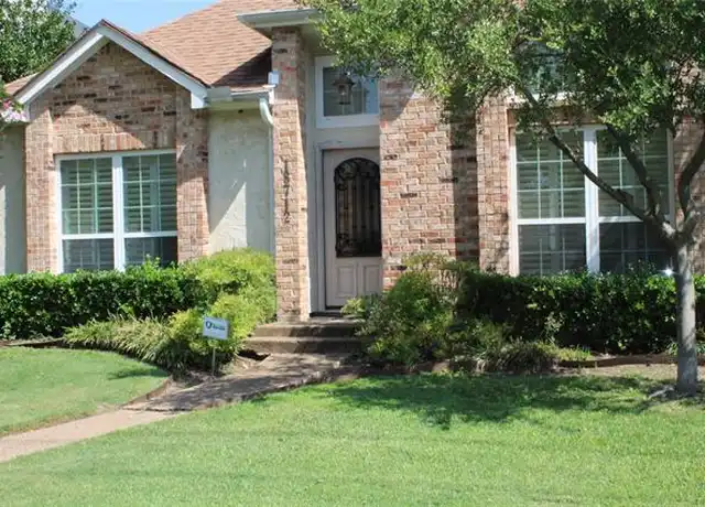 Property at 18712 Voss Rd, Dallas, TX, 75287, 3 beds, 2 baths, [object Object]