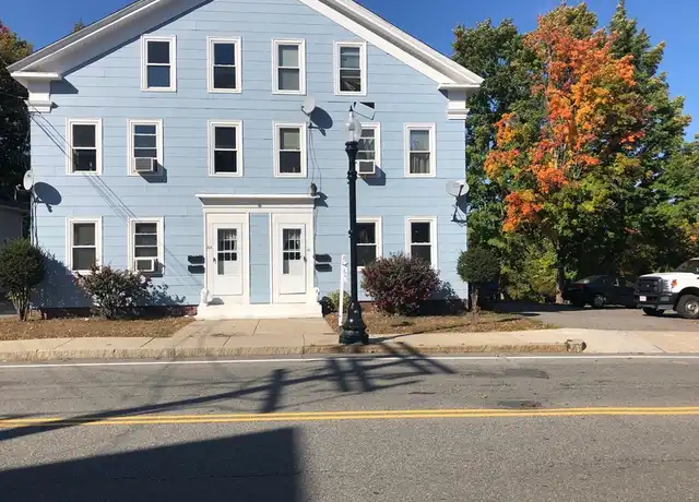 Property at 61 W Main St Unit 2, Ayer, MA, 01432, 3 beds, 1 bath, [object Object]