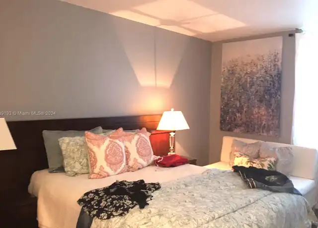 Property at 100 Lincoln Rd #814, Miami Beach, FL, 33139, 1 bed, 1 bath, [object Object]