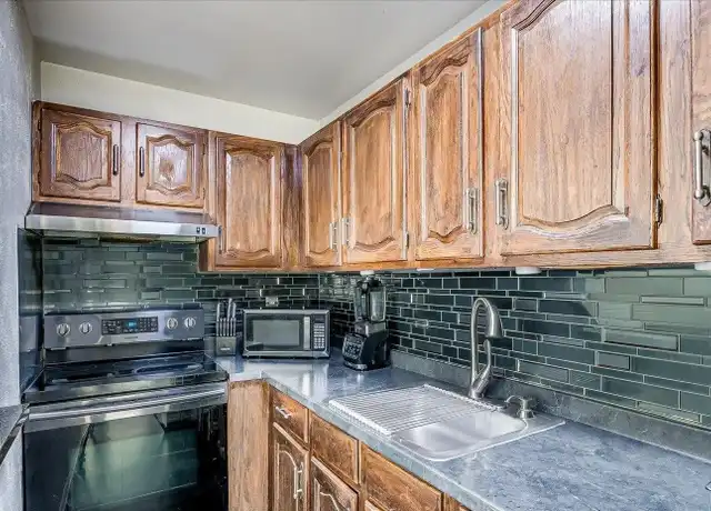 Property at 434 Lawrence St, Perth Amboy, NJ, 08861, 1 bed, 1 bath, [object Object]