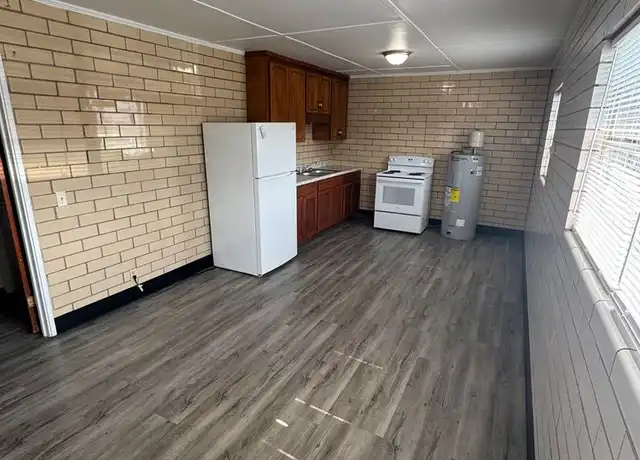 Property at 380 Quill Ave NW #3, Jacksonville, AL, 36265, 1 bed, 1 bath, [object Object]