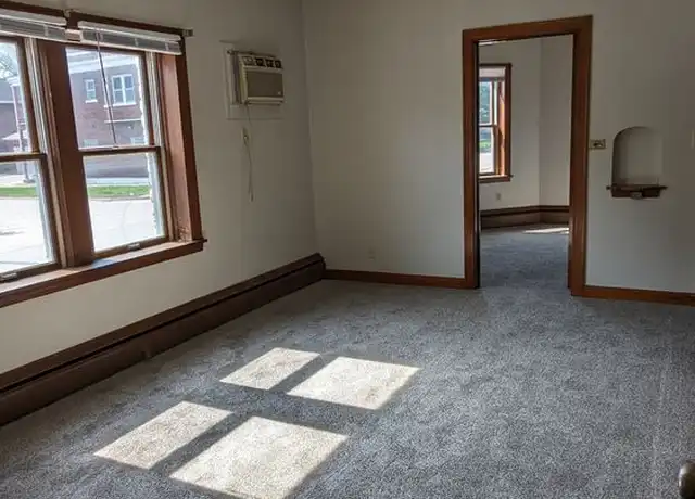 Property at 903 18th Ave Unit 1, Moline, IL, 61265, 2 beds, 1 bath, [object Object]