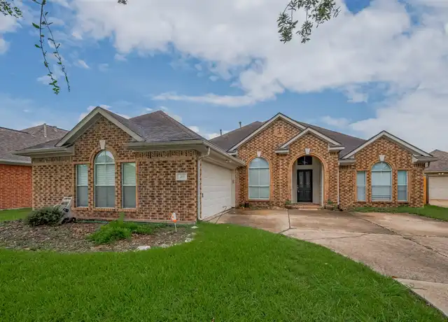 Property at 311 N Esplanade Ln, Stafford, TX, 77477, 3 beds, 2 baths, [object Object]