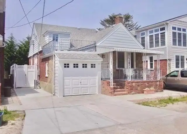 Property at 111 Inwood Ave, Point Lookout, NY, 11569, 4 beds, 1.5 baths, [object Object]