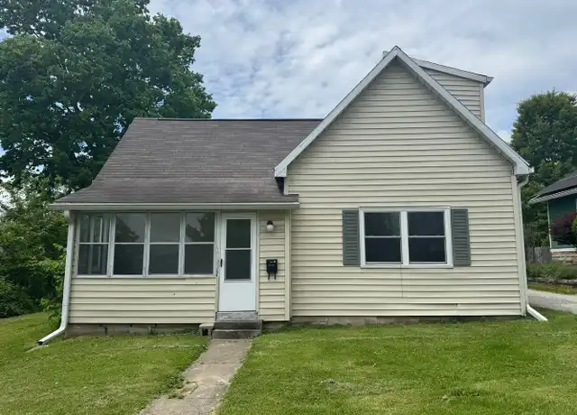 Property at 1112 S Rogers St, Bloomington, IN, 47403, 4 beds, 1 bath, [object Object]
