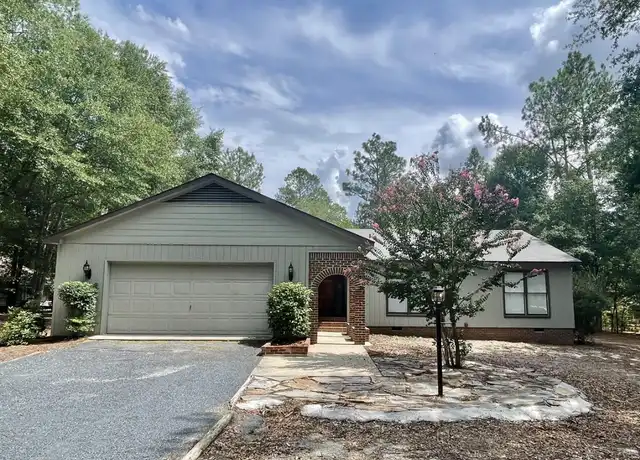 Property at 10 Meadowlark Ln, Pinehurst, NC, 28374, 3 beds, 2 baths, [object Object]