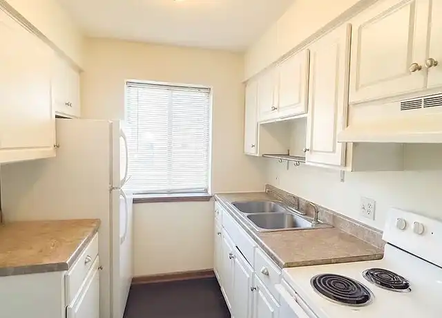 Property at 2001 Bryant Ave S, Minneapolis, MN, 55405, 1-2 bed, 1 bath, [object Object]