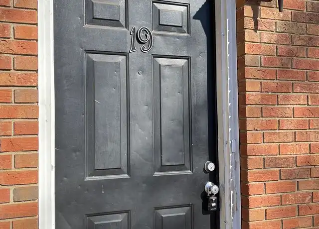 Property at 405 17th Ave NE #19, Hickory, NC, 28601, 3 beds, 2 baths, [object Object]