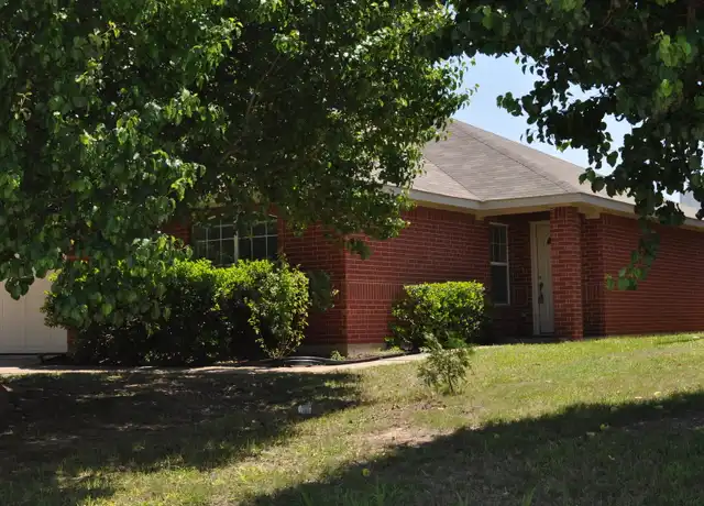 Property at 9753 Stoney Bridge Rd, Fort Worth, TX, 76108, 3 beds, 2 baths, [object Object]