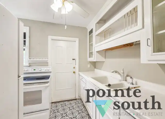Property at 1551 E Jordan St, Pensacola, FL, 32503, 4 beds, 2 baths, [object Object]