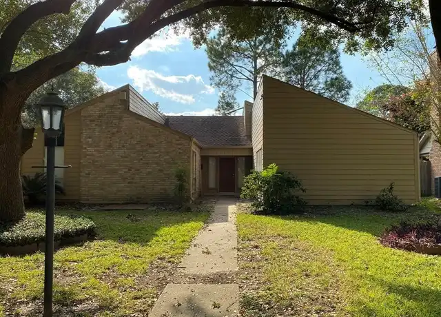 Property at 7411 Betanna Dr, Houston, TX, 77095, 4 beds, 2 baths, [object Object]