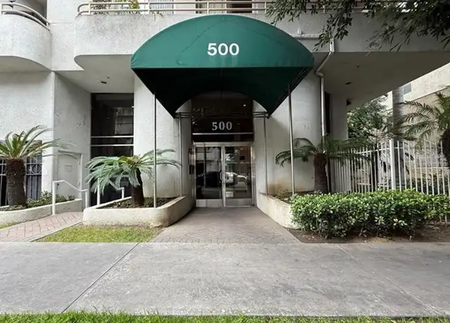 Property at 500 S Berendo St #302, Los Angeles, CA, 90020, 3 beds, 2 baths, [object Object]