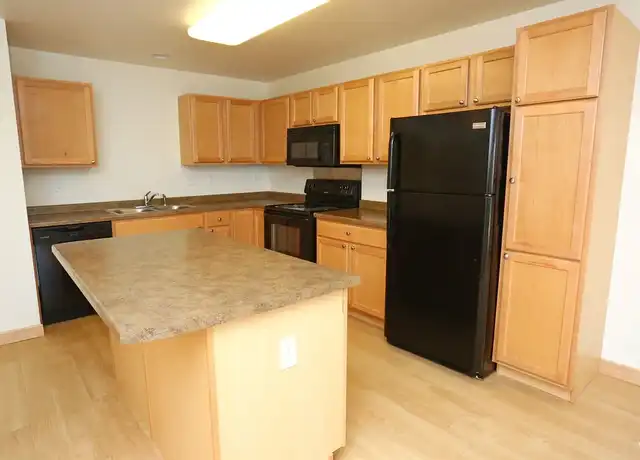 Property at Badlands Apartments I - 721 E Highland Dr, Williston, ND, 58801, 1-2 bed, 1 bath, [object Object]