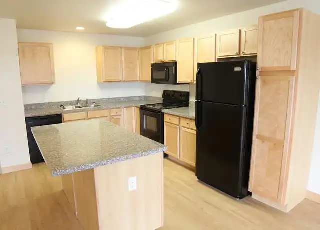 Property at Badlands Apartments I - 721 E Highland Dr, Williston, ND, 58801, 0-2 beds, 1 bath, [object Object]