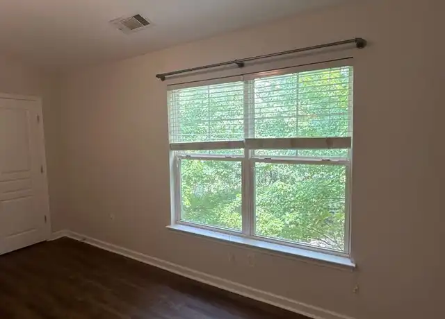 Property at 3825 Cherokee Woods Way Unit 01-204 B, Knoxville, TN, 37920, 3 beds, 3 baths, [object Object]
