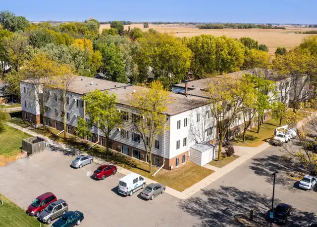 Property at 1205 Victoria St, Fairmont, MN, 56031, 2 beds, 1 bath, [object Object]