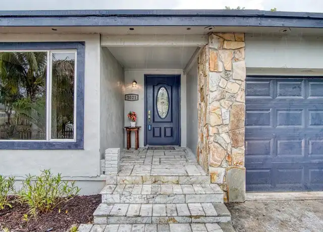 Property at 1021 S M St, Lake Worth Beach, FL, 33460, 4 beds, 2 baths, [object Object]