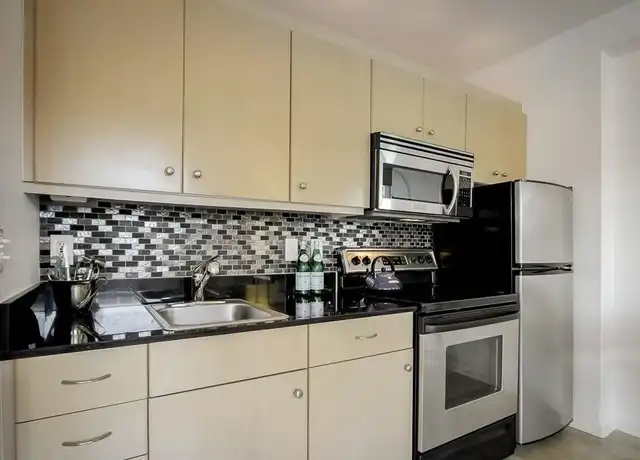 Property at 140 S Van Ness Ave Unit 6B, San Francisco, CA, 94103, 1 bed, 1 bath, [object Object]