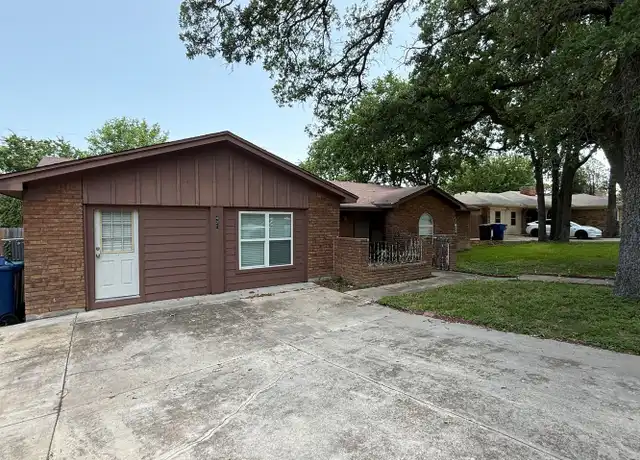 Property at 421 Carothers St, Copperas Cove, TX, 76522, 4 beds, 2 baths, [object Object]