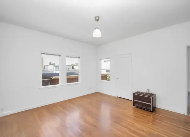 Property at 1535 Everett St Unit 2, Alameda, CA, 94501, 1 bed, 1 bath, [object Object]