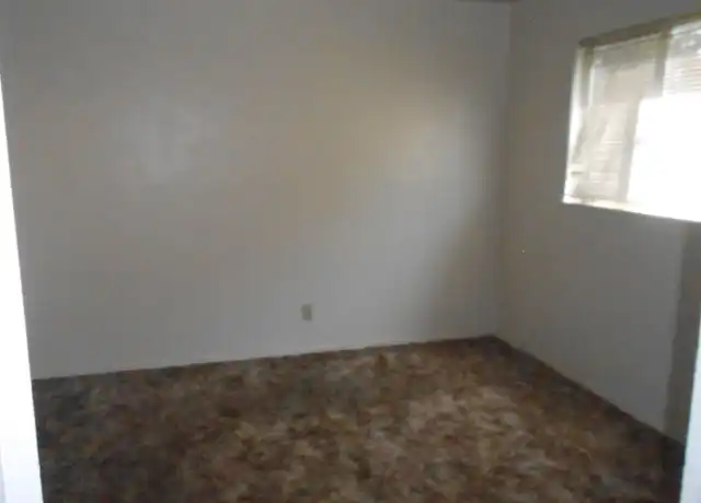 Property at 1032 State St Unit D, Redding, CA, 96001, 1 bed, 1 bath, [object Object]