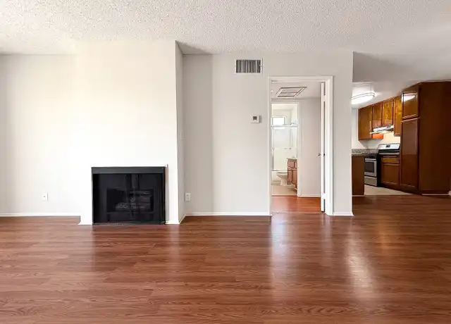 Property at 13733 Burbank Blvd Unit 201, Van Nuys, CA, 91401, 1 bed, 1 bath, [object Object]