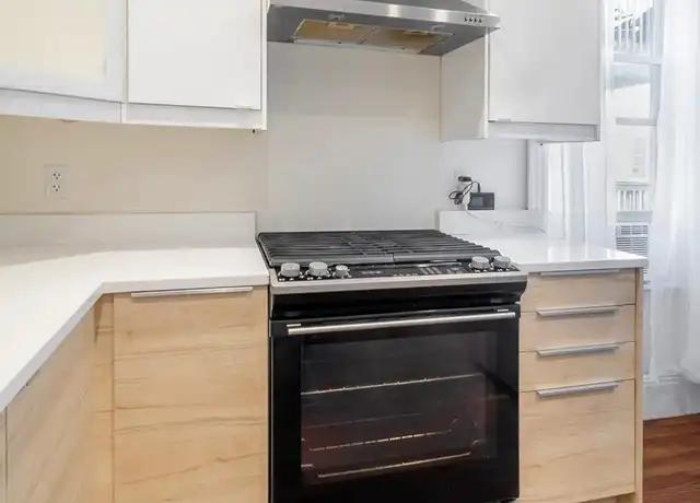 Property at 17 Cawfield St Unit 1, Boston, MA, 02125, 3 beds, 1 bath, [object Object]