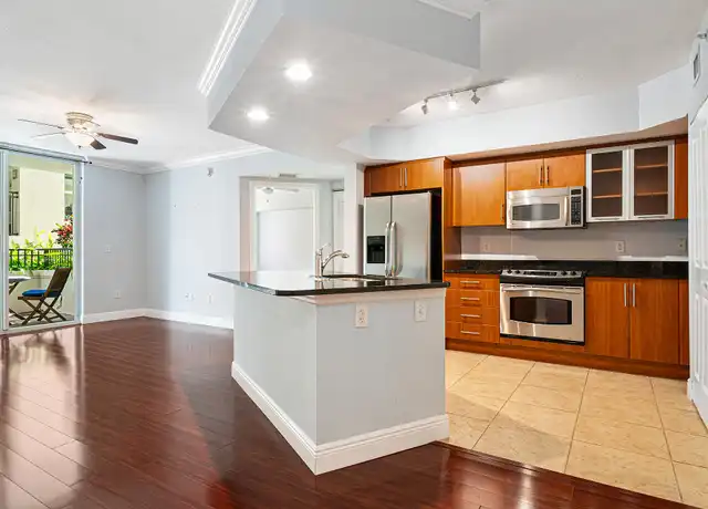 Property at 600 S Dixie Hwy #542, West Palm Beach, FL, 33401, 2 beds, 2 baths, [object Object]