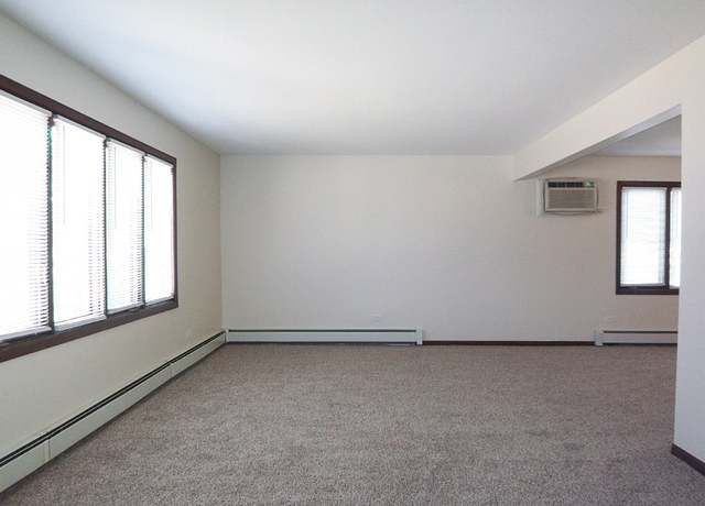 Photo of 4381 Woodland Ave #1, Western Springs, IL 60558