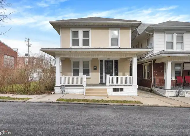 Property at 1029 W Locust St, York, PA, 17404, 4 beds, 2 baths, [object Object]