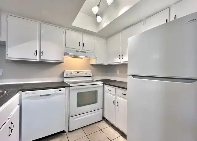 Property at Inertio Apartments - 4216 S Manhattan Ave, Tampa, FL, 33611, 0-2 beds, 1-2 bath, [object Object]
