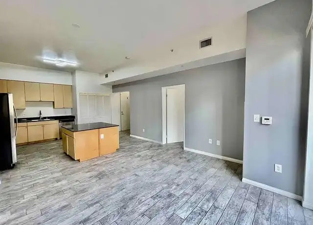 Property at 388 E Ocean Blvd, Long Beach, CA, 90802, 1 bed, 1 bath, [object Object]
